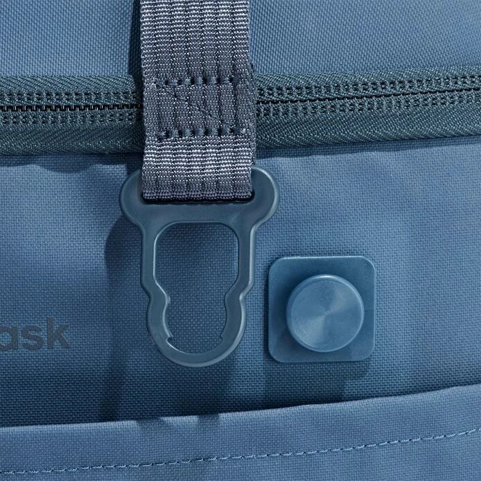 Carryout™ Soft Cooler 15 L - US 7647