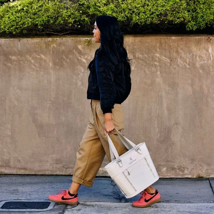 Carryout™ Soft Cooler Tote 10 L - US 0841