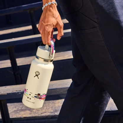 Glitch Collection - 24 oz Bottle with Flex Straw Cap - US 4155
